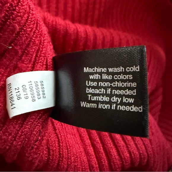 Lane Bryant Womens Size 18 Red Ribbed 3/4 Button Sleeve Pullover Sweater Work - Picture 10 of 11